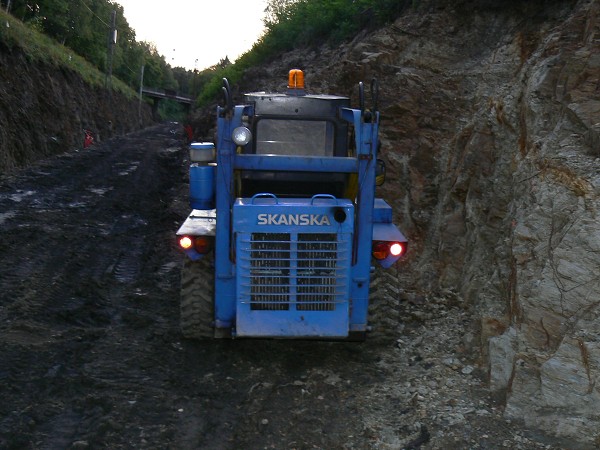 Nakladač UNC 060