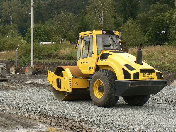 Válec BOMAG