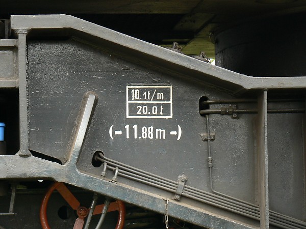 Kolejový jeřáb EDK 750