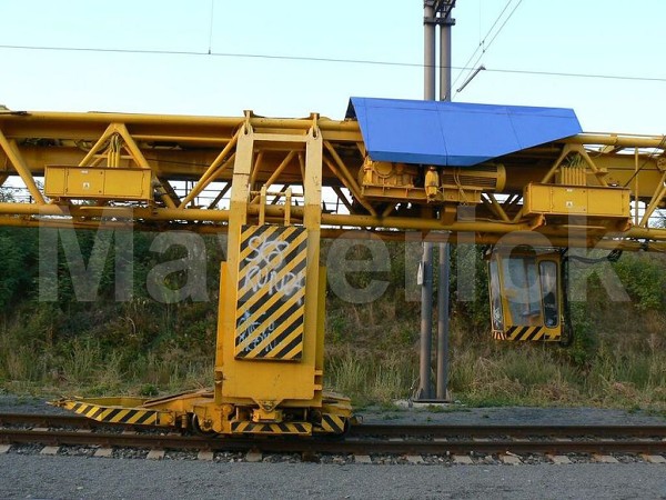 Pokladač kolejových polí PKP 25/20i