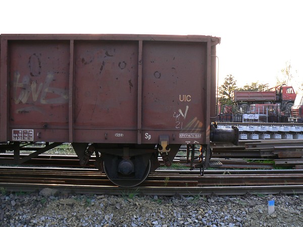 Es